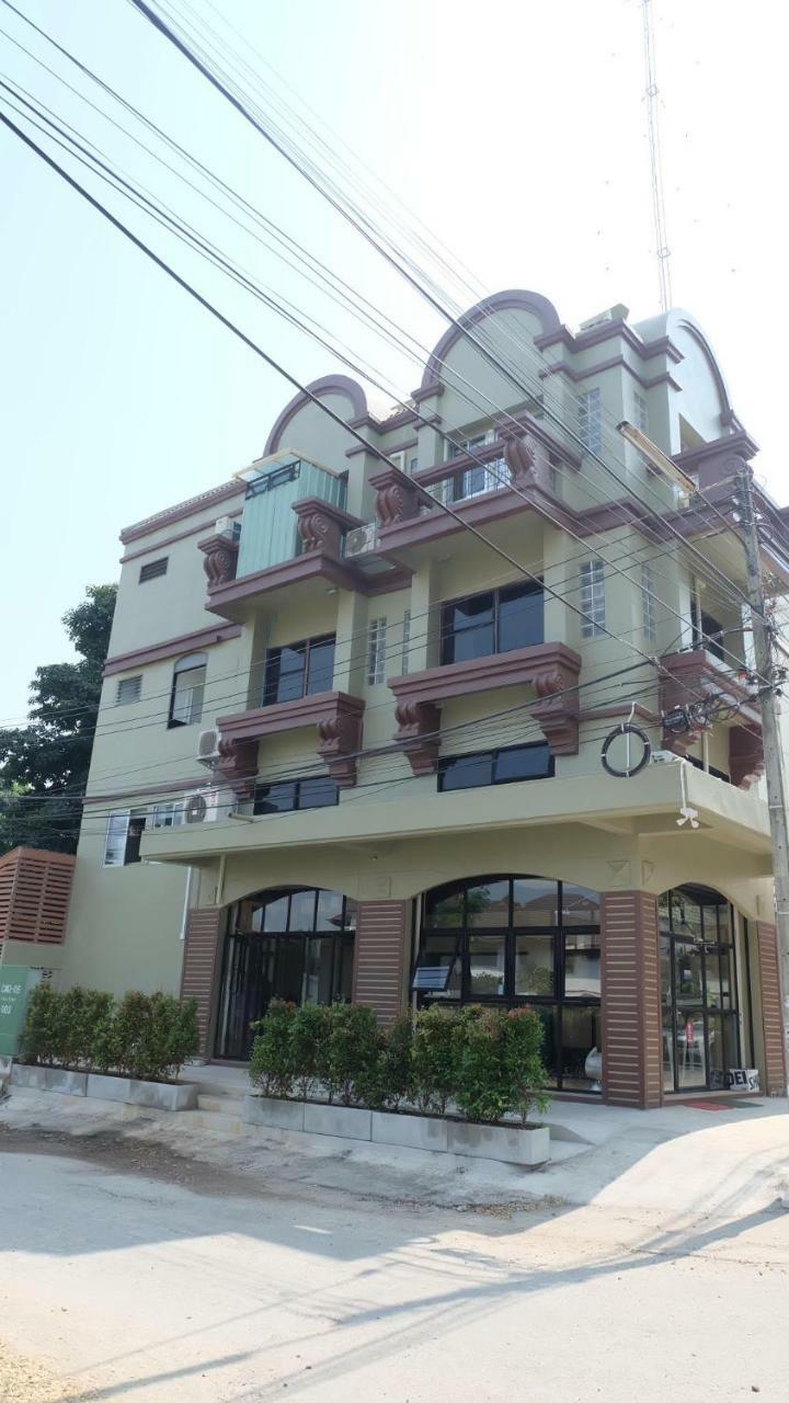 A Pousada Why Not House Chiang Mai Exterior foto